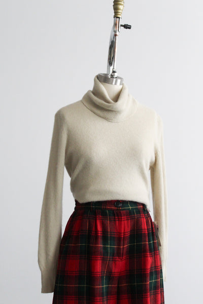 oatmilk lambswool turtleneck