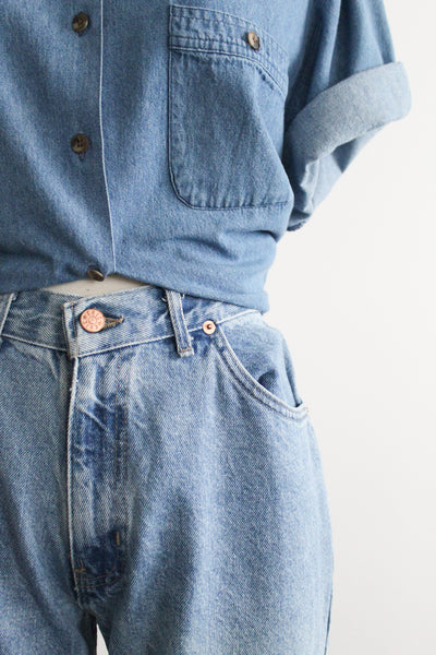 relaxed mom jeans