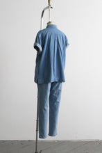 relaxed mom jeans