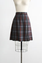 hearthside wrap skirt (m)