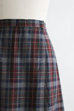 hearthside wrap skirt (m)