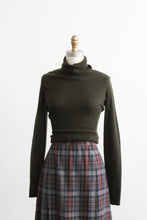 olive cashmere turtleneck (s/m)
