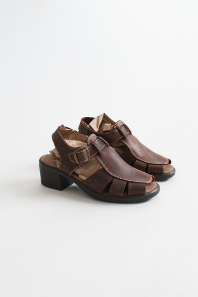 leather buckle sandals size 8 1/2