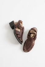 leather buckle sandals size 8 1/2