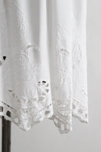 white cutwork skirt (m)
