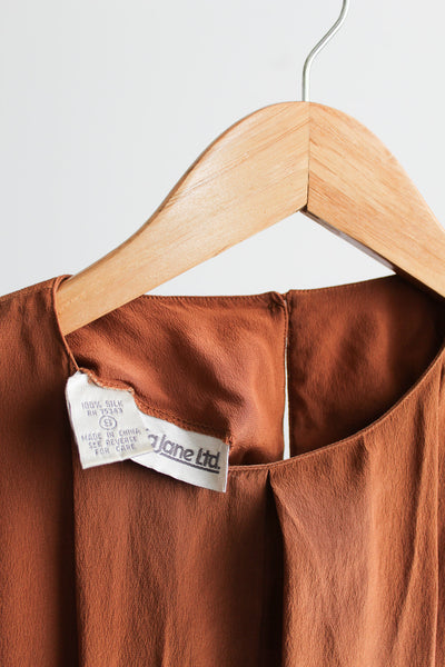 clay silk tee