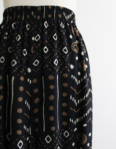 wide leg cropped trousers